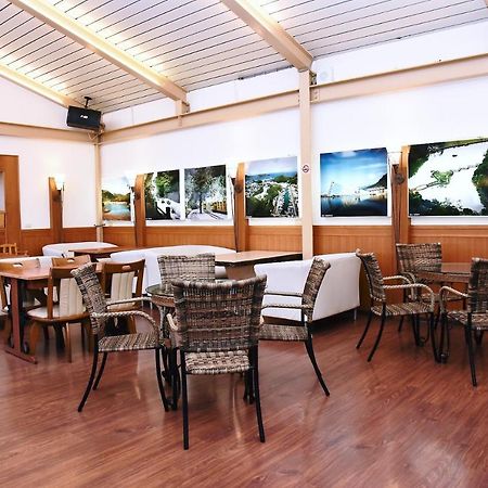 England Business Motel Yilan Esterno foto