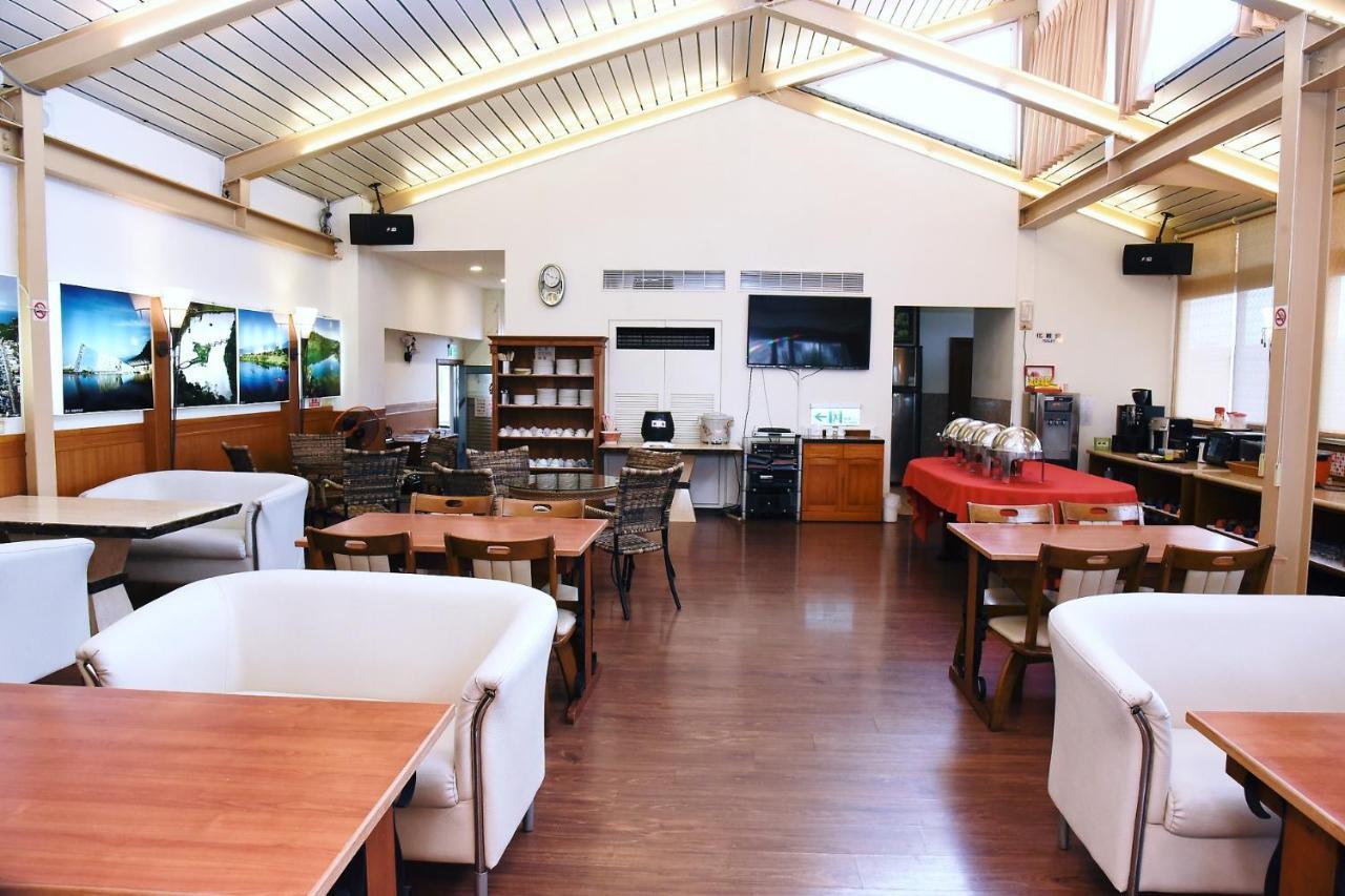 England Business Motel Yilan Esterno foto