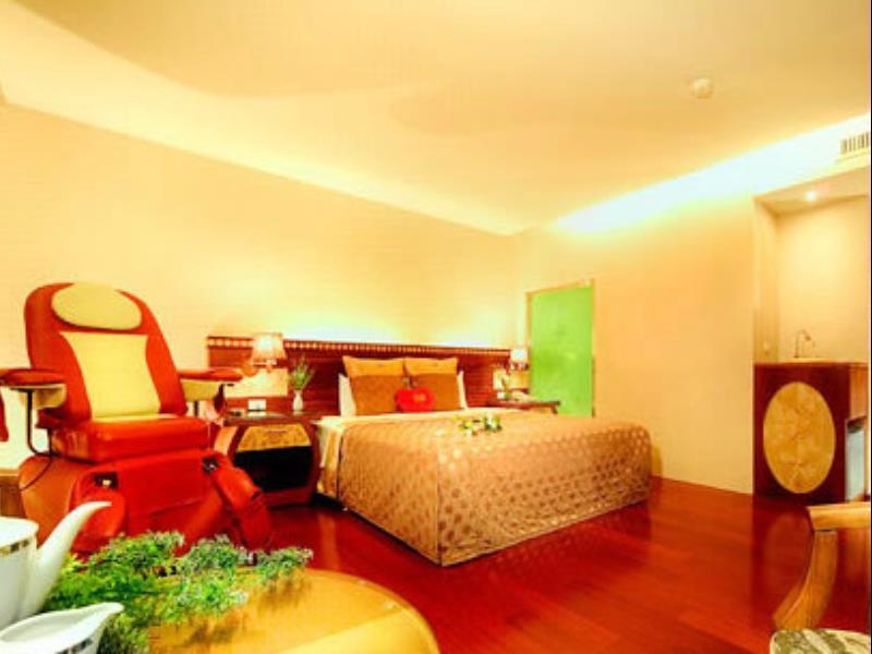 England Business Motel Yilan Esterno foto